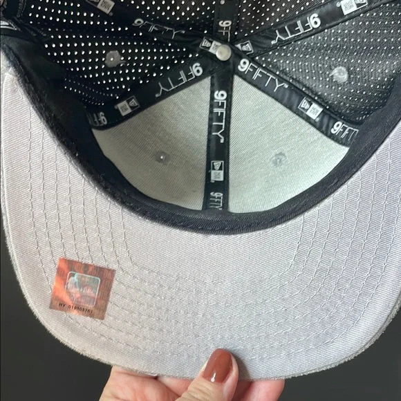 Bulls New Era Gray Suede Cap - Picture 8 of 11